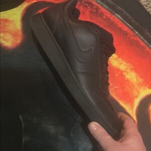 Brand New Nike 10.5 Men's Black Sneakers